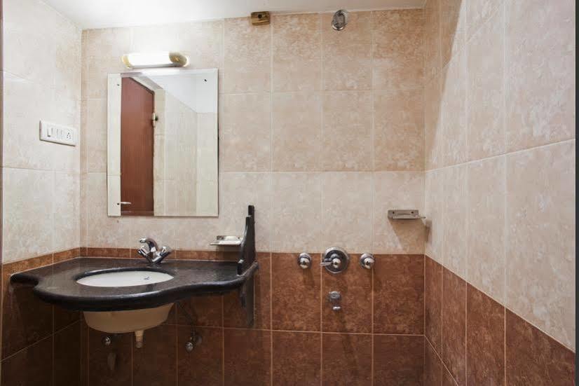 Oyo 9900 Hotel Pioneer Plaza Dzsódhpur Kültér fotó