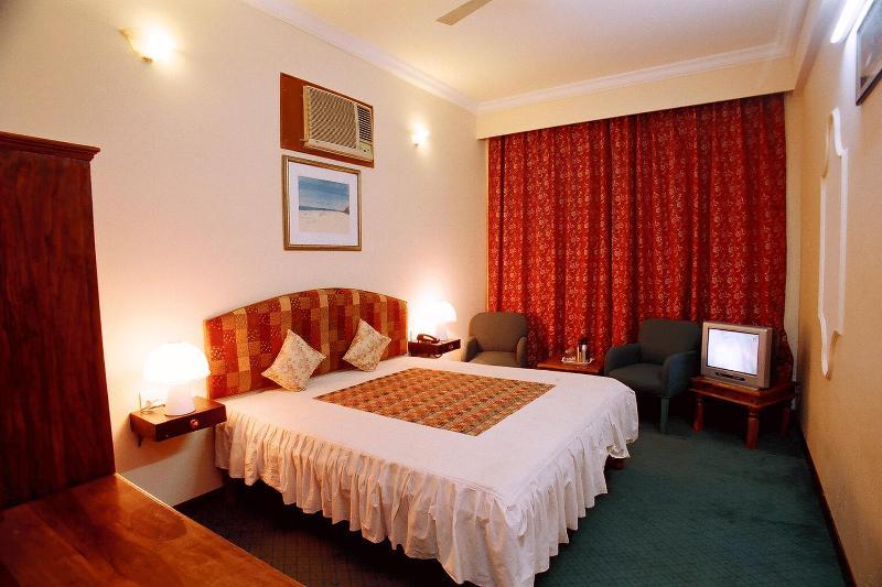 Oyo 9900 Hotel Pioneer Plaza Dzsódhpur Kültér fotó