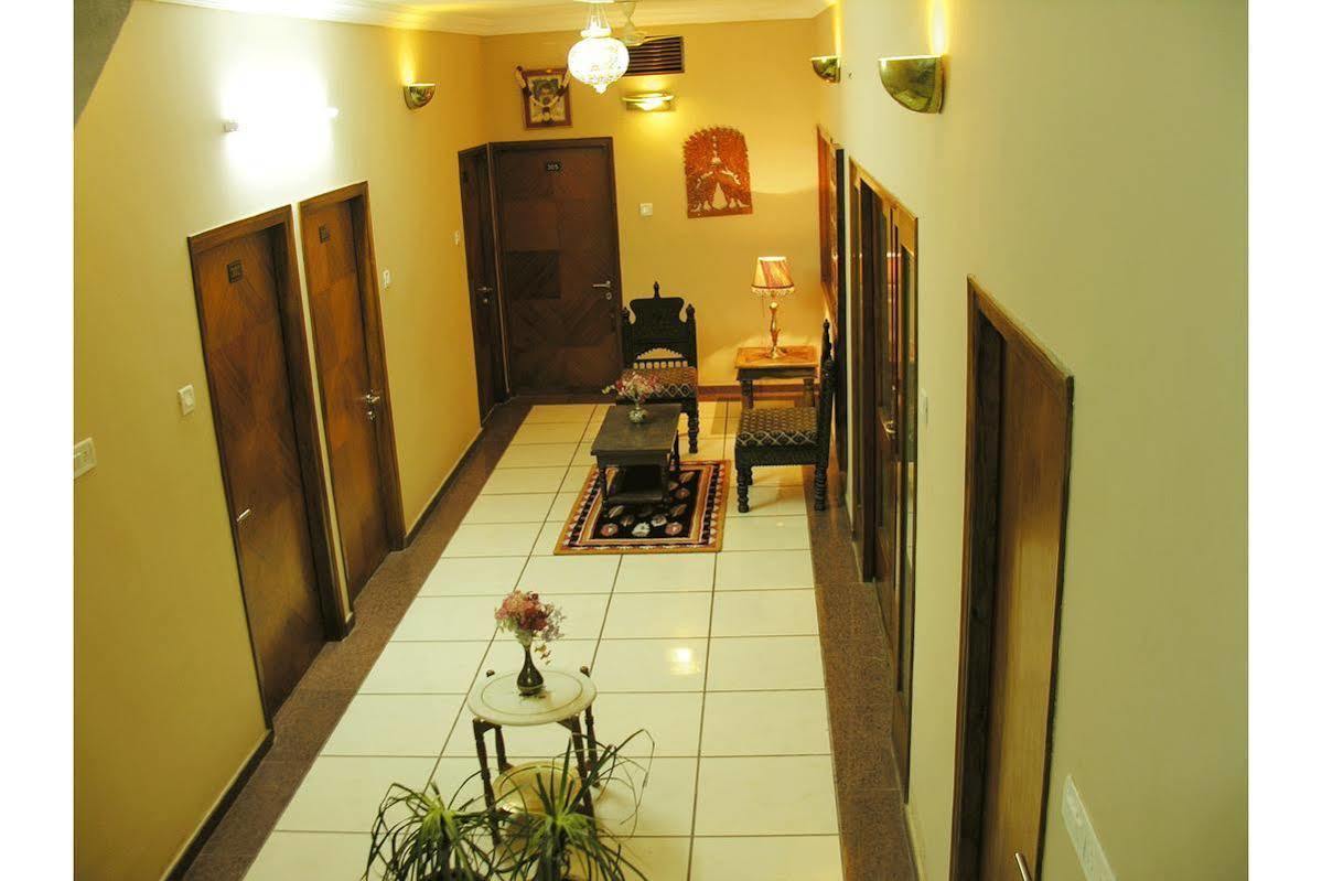 Oyo 9900 Hotel Pioneer Plaza Dzsódhpur Kültér fotó