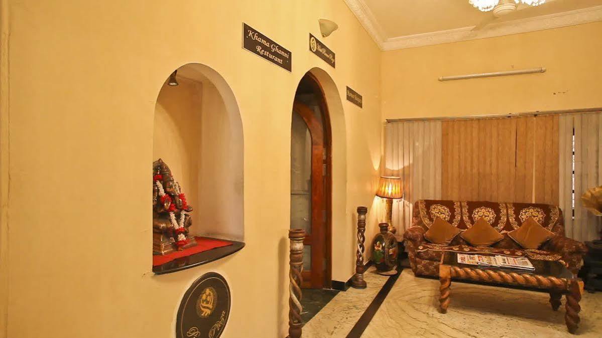 Oyo 9900 Hotel Pioneer Plaza Dzsódhpur Kültér fotó