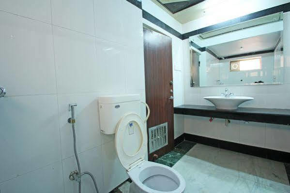 Oyo 9900 Hotel Pioneer Plaza Dzsódhpur Kültér fotó