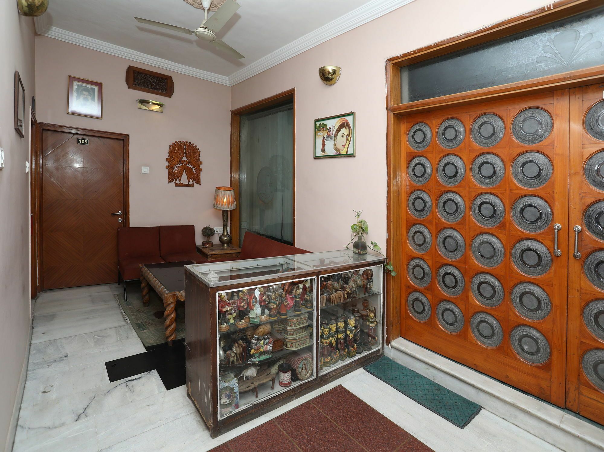 Oyo 9900 Hotel Pioneer Plaza Dzsódhpur Kültér fotó